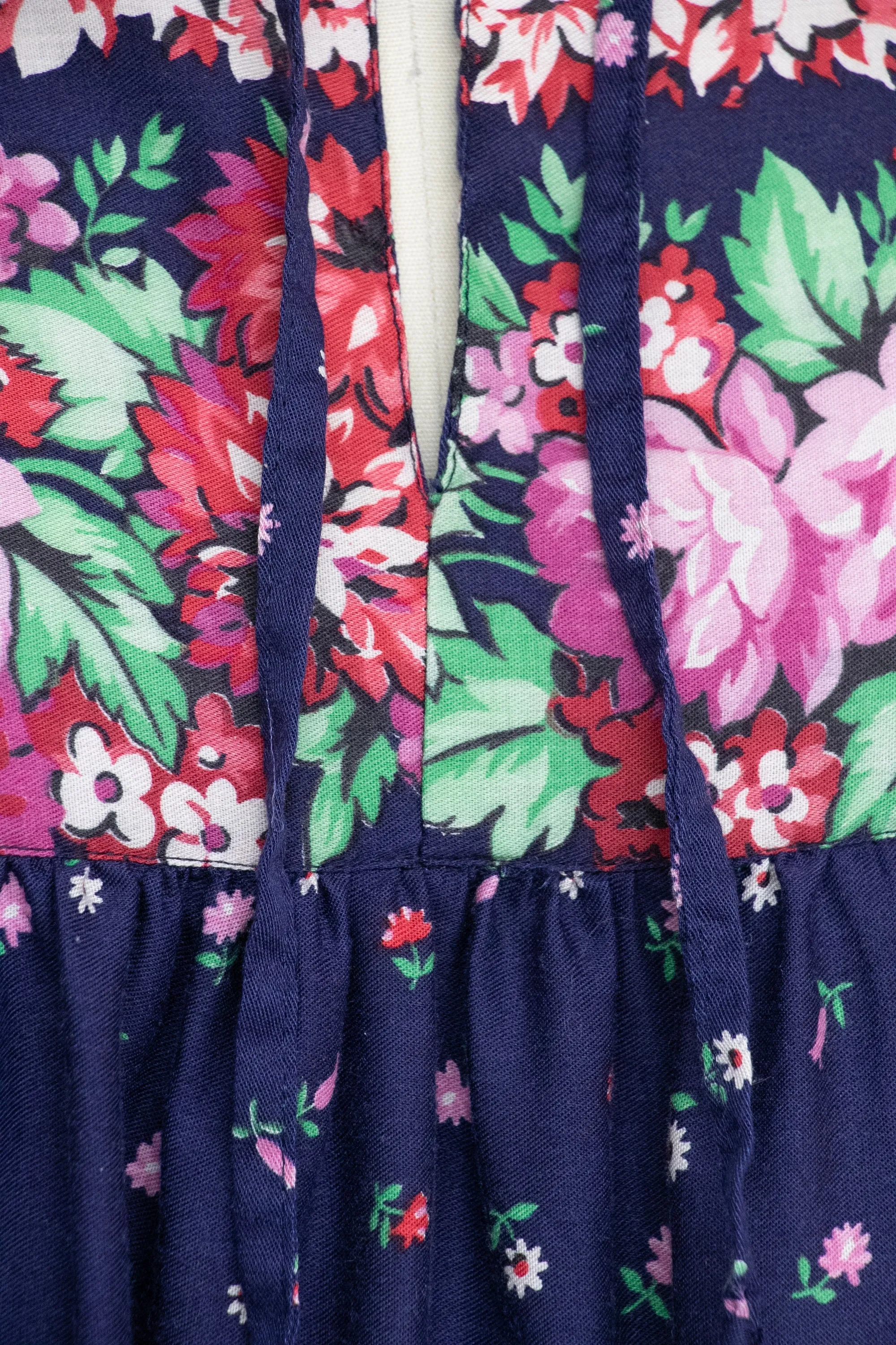 1970s Tent Dress Dark Floral Cotton L