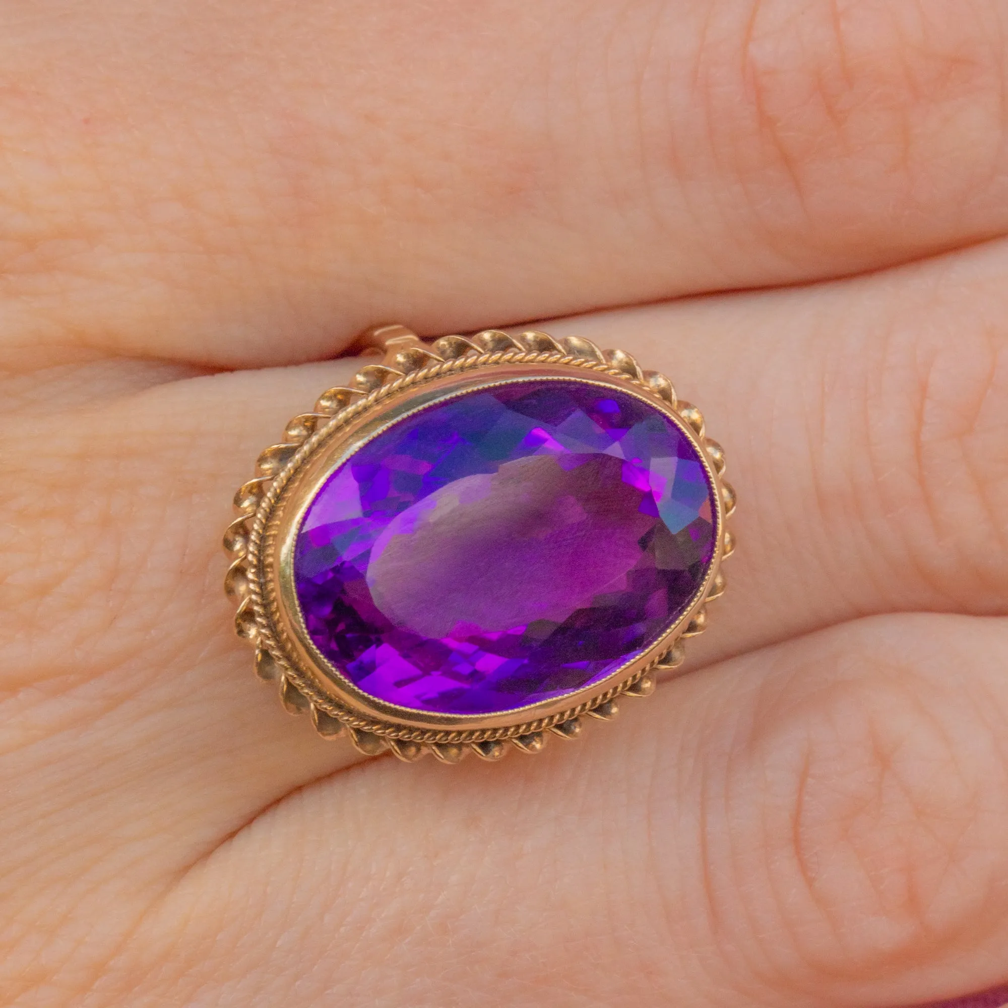 9ct Gold Amethyst Cocktail Ring 11.35ct