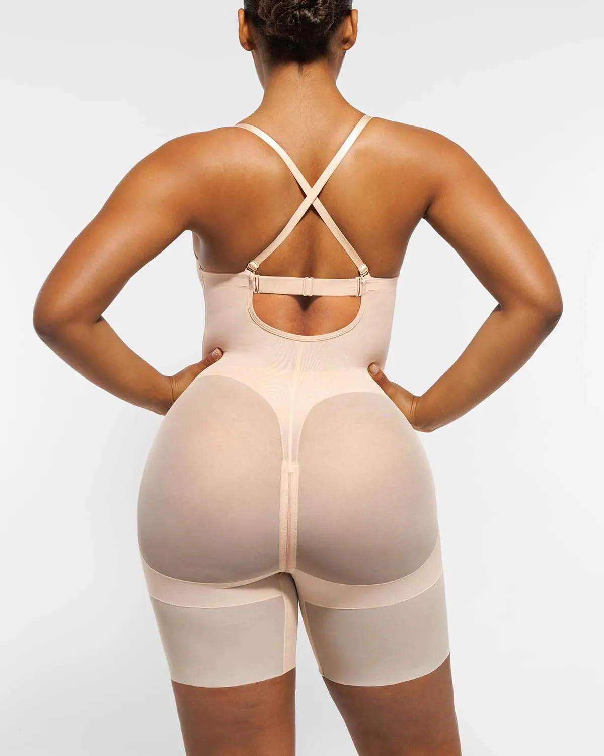 AirSlim® Deep Plunge Butt-Lifting Shaping Bodysuit