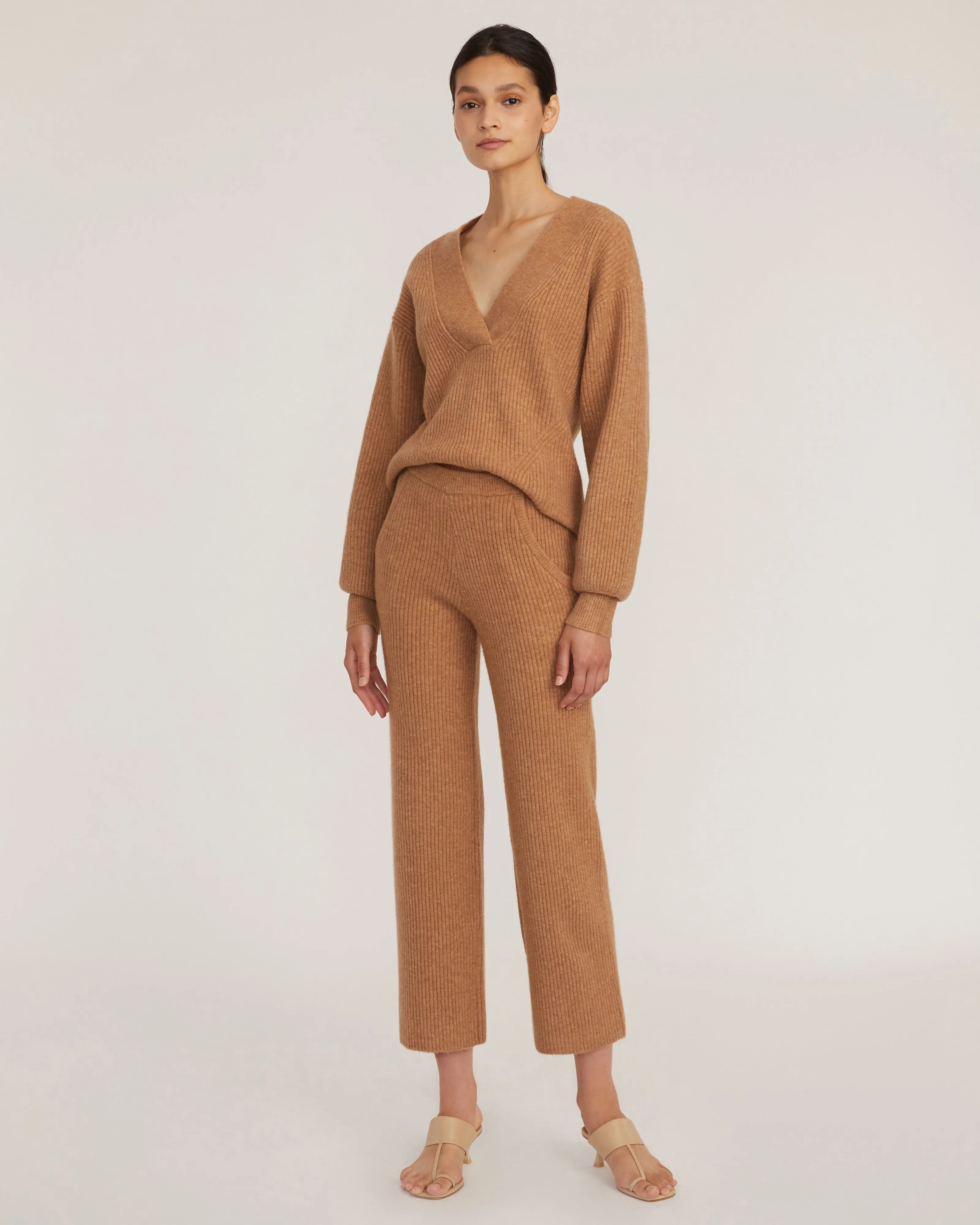 Arie Ribbed Cashmere Blend Pant in Camel