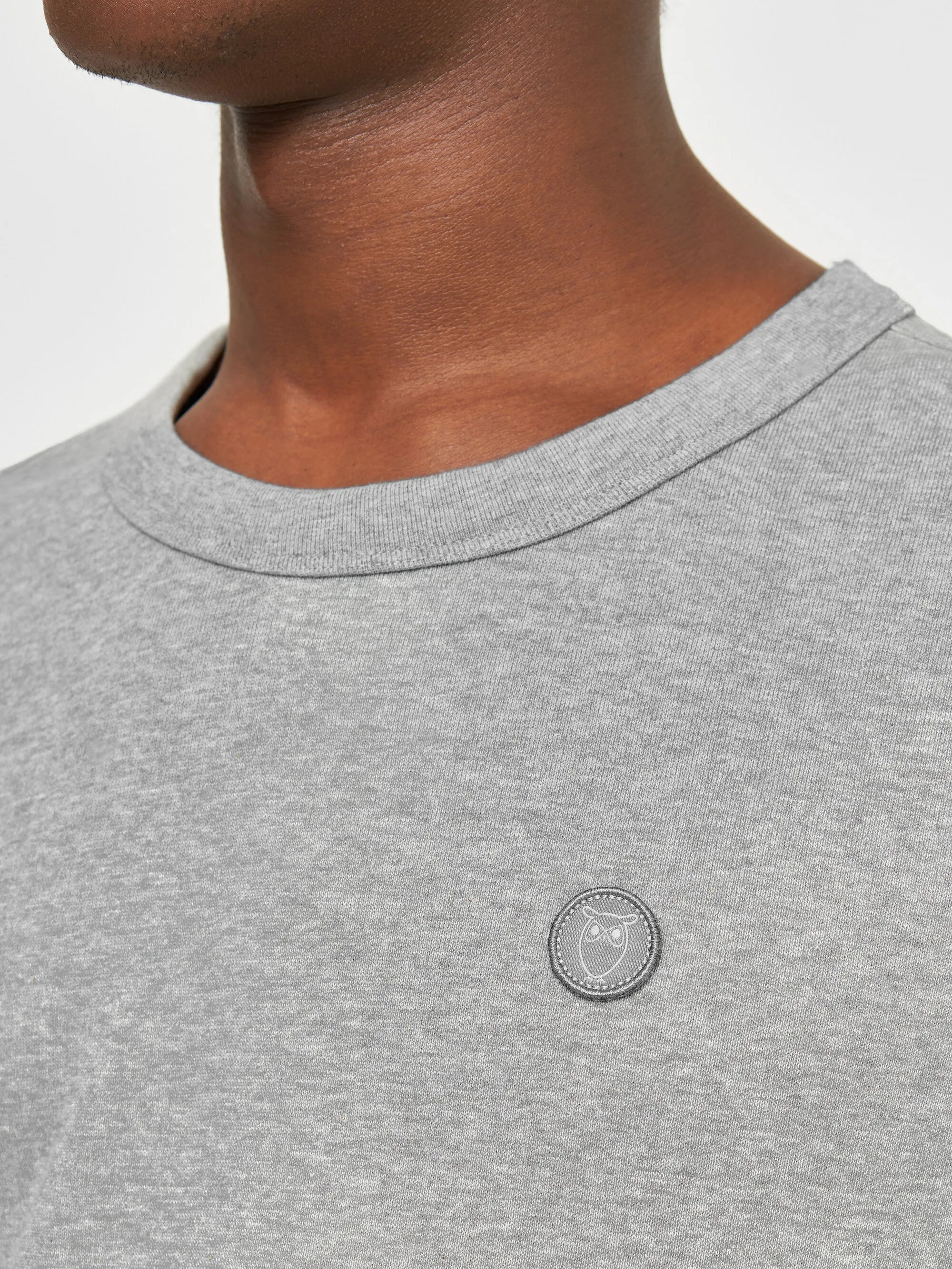 Basic badge sweat - Grey Melange