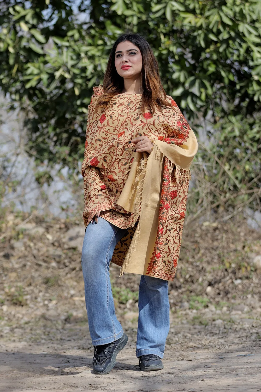 Beige Color Aari Work Embroidered Shawl Enriched With Running Jaal Pattern