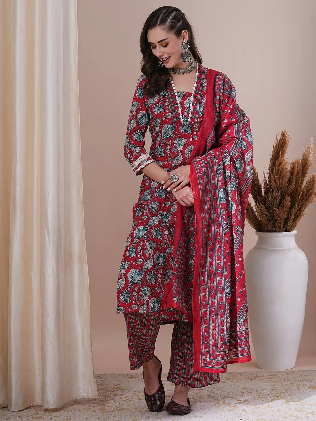 Ethnic Floral Printed Straight Fit Kurta with Pant & Dupatta - Red