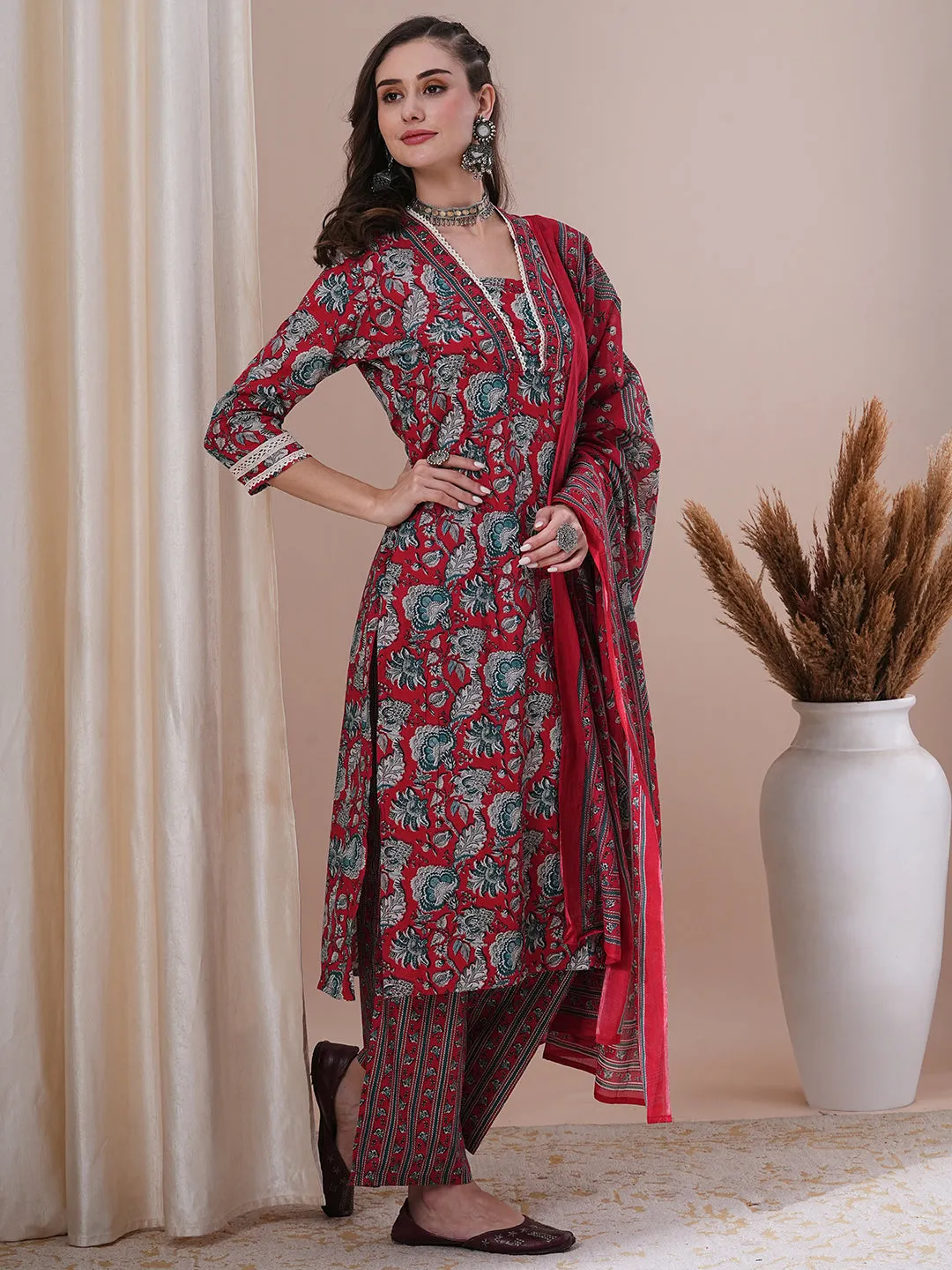 Ethnic Floral Printed Straight Fit Kurta with Pant & Dupatta - Red