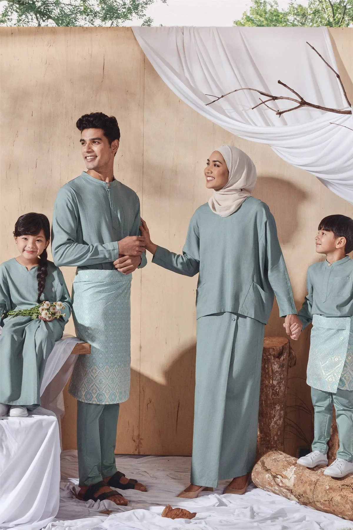 The Balik Baju Melayu Top - Vegan Green