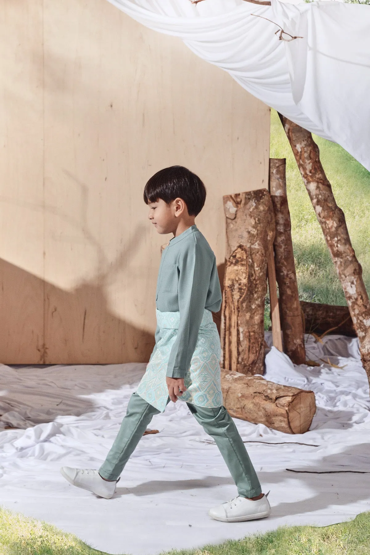 The Balik Baju Melayu Top - Vegan Green