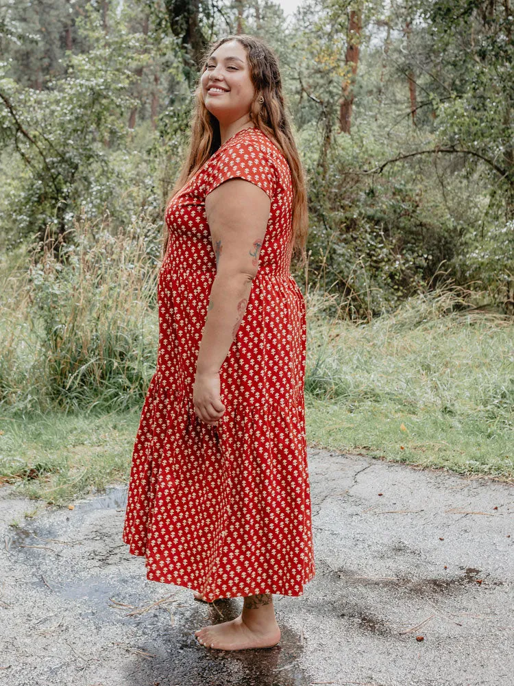 Tiered Jersey Plus Size Dress - Micro Floral Red