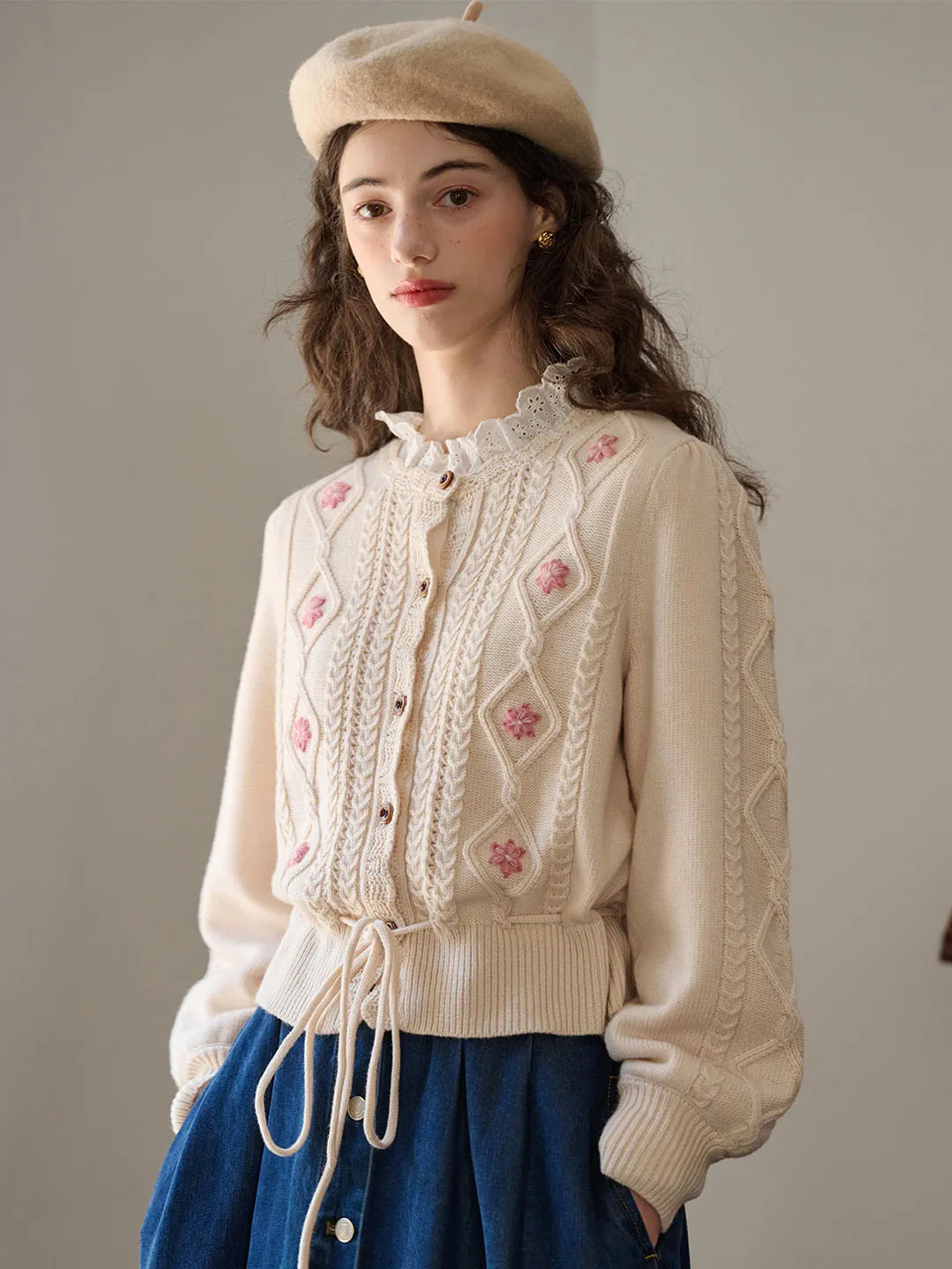 Willow Floral Embroidery Lantern Sleeve Knot Hem Knit Cardigan-Off-white